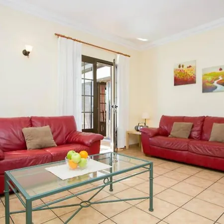 Villa Benjamin, Spacious 5 Bed In Los Mojones Vila Puerto del Carmen (Lanzarote)